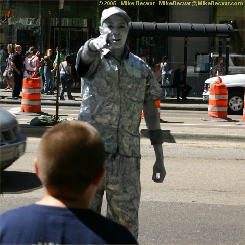 Chicago street performer