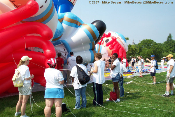 Raggedy Ann and Raggedy Andy balloons