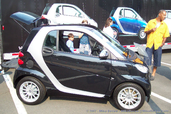 A black fortwo
