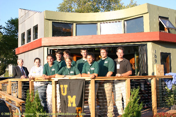 UMR Solar Home Team on the front porch of their home