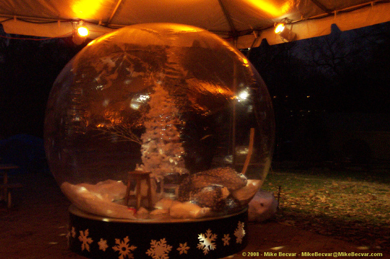 Empty snow globe